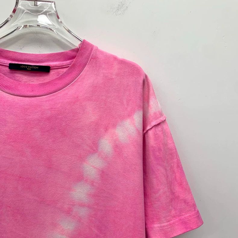 Louis Vuitton Louis Vuitton 22 pink logo tie-dyed cotton crew neck short Size US S / EU 44-46 / 1 - 3 Thumbnail