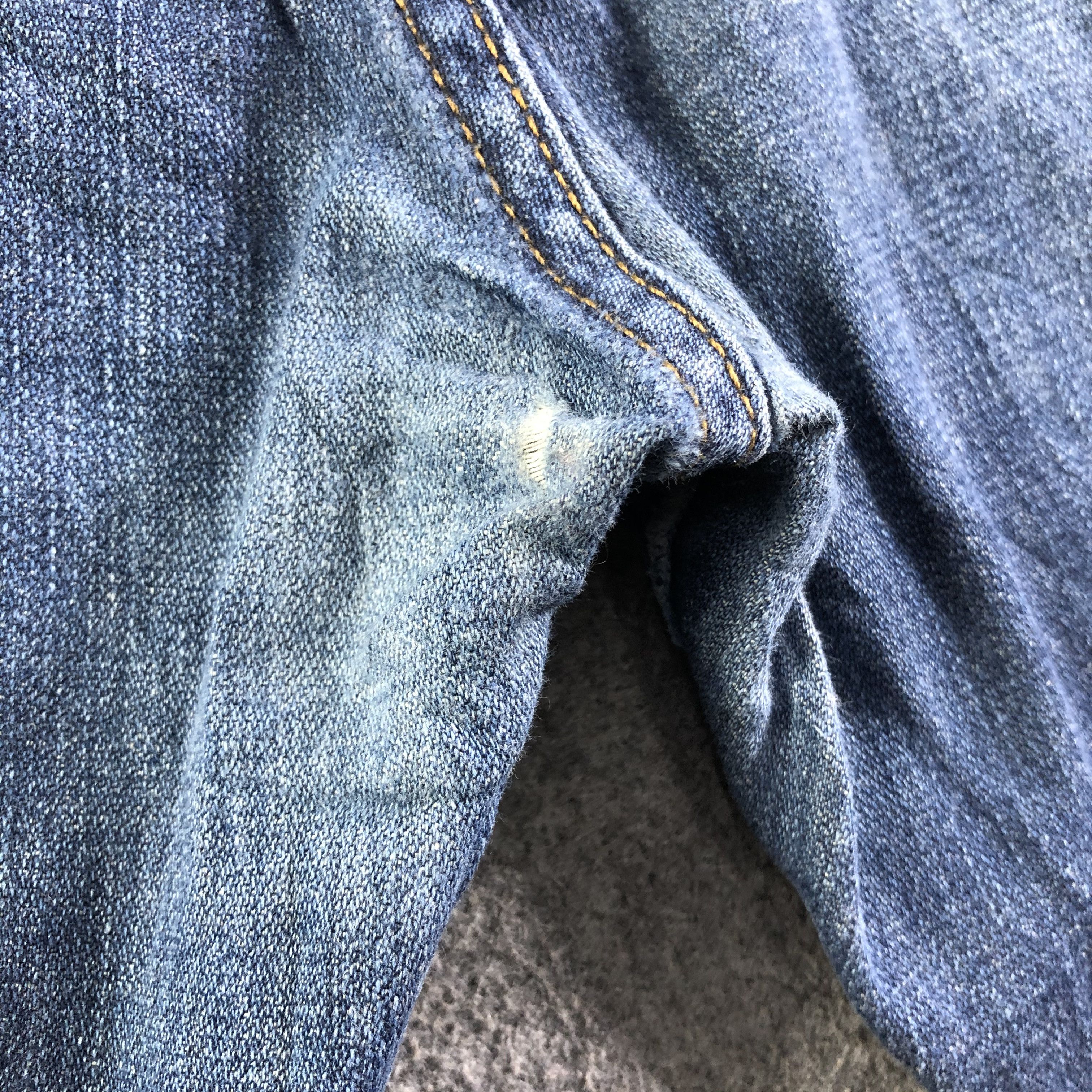 Levi's Vintage Blue Wash Levis 569 Jeans-J4437 Size US 39 - 7 Thumbnail