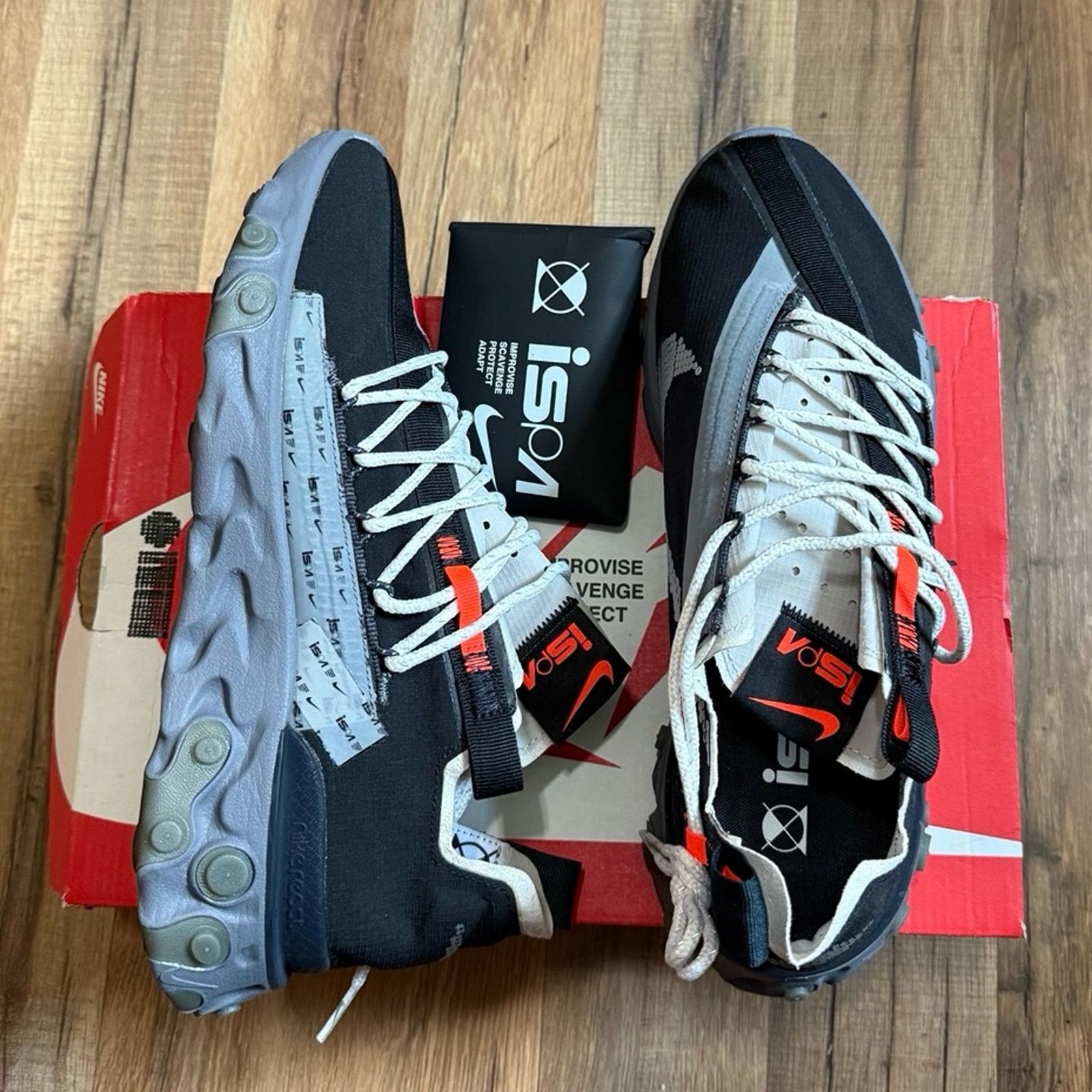 Nike Nike React WR ISPA Black Metallic Silver Gunsmoke Size US 10 / EU 43 - 1 Thumbnail