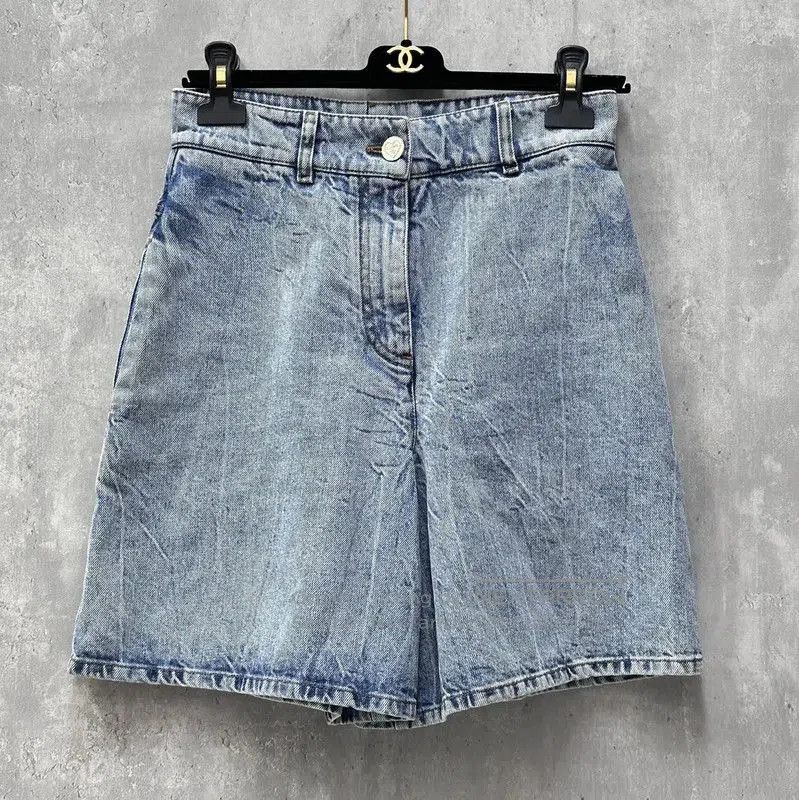 Chanel Chanel Light Blue Cotton Women's Shorts . Size 23" - 1 Thumbnail