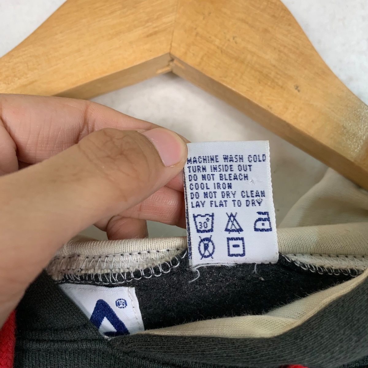 Fila 90's FILA Embroidery Big Logo Pullover Hoodies #0951-C42 Size US L / EU 52-54 / 3 - 12 Thumbnail