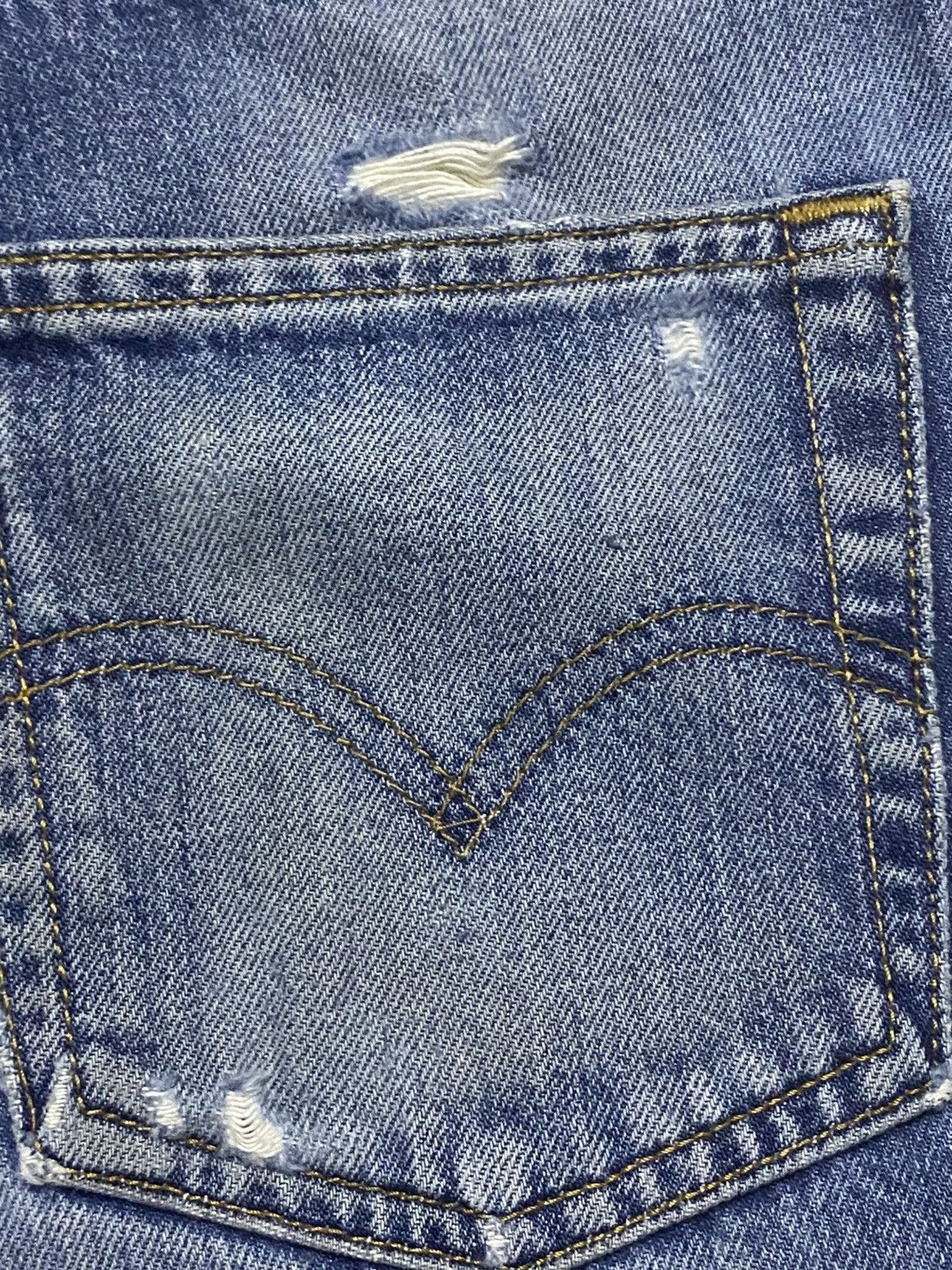 Vintagw Levis 508 90s Faded Wash Distressed Loose Jeans