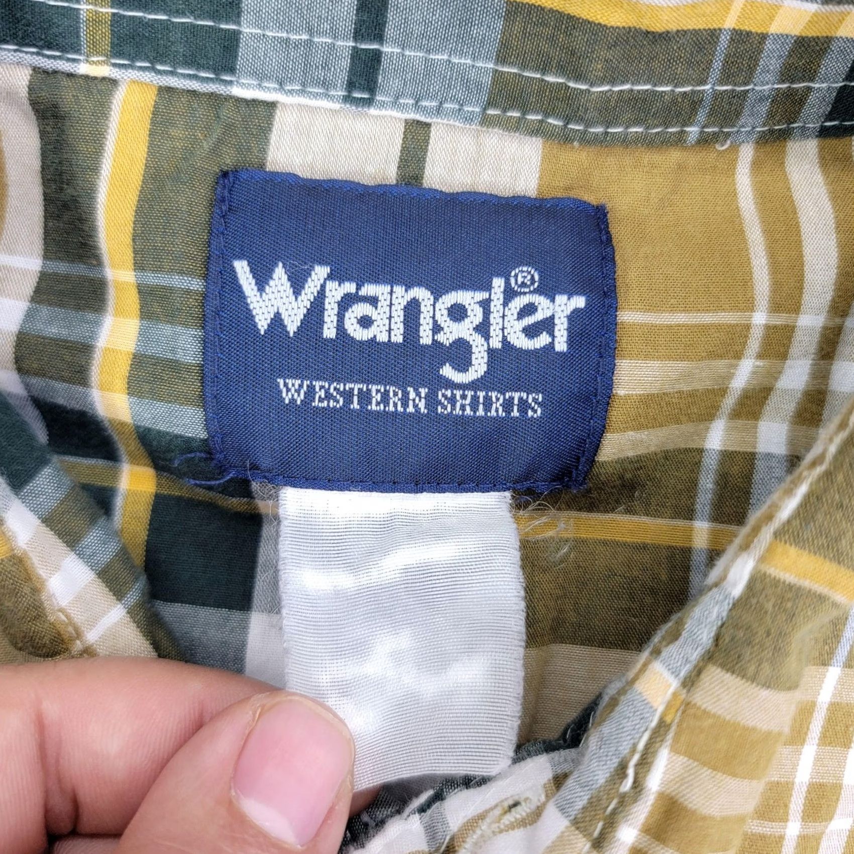 Wrangler VINTAGE? No — Wrangler Shirt Mens Medium Brown Plaid Short Sleeve Snap Front Western Pockets Size US M / EU 48-50 / 2 - 2 Thumbnail