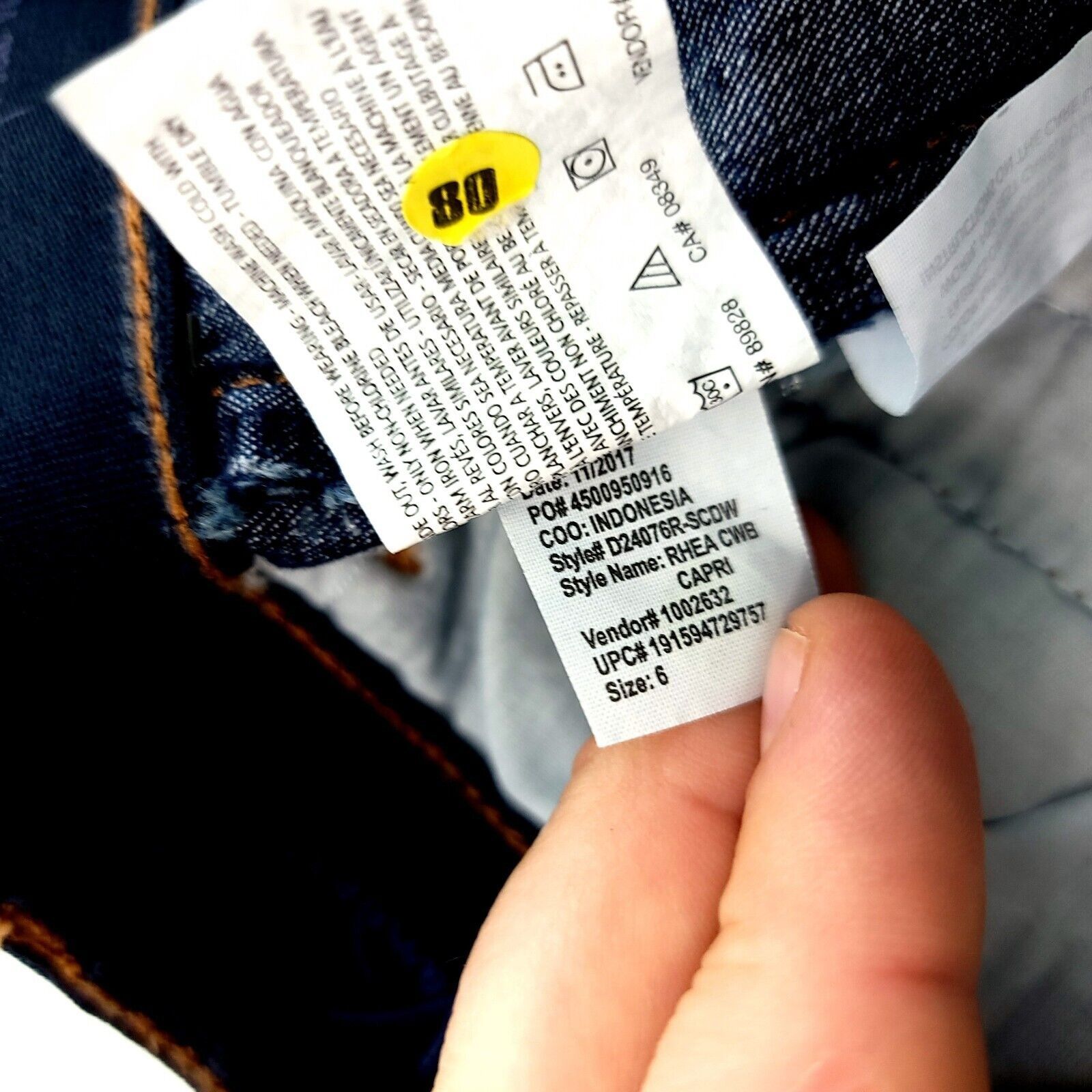 Gloria Vanderbilt NEW Gloria Vanderbilt Missy Elastic Waist Denim Capri Jeans Size 31" - 11 Thumbnail