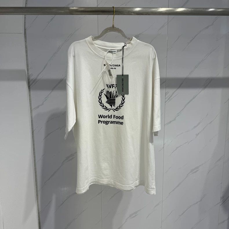 Balenciaga Balenciaga WFP White Short Sleeve Tee - dmc Size US S / EU 44-46 / 1 - 1 Thumbnail