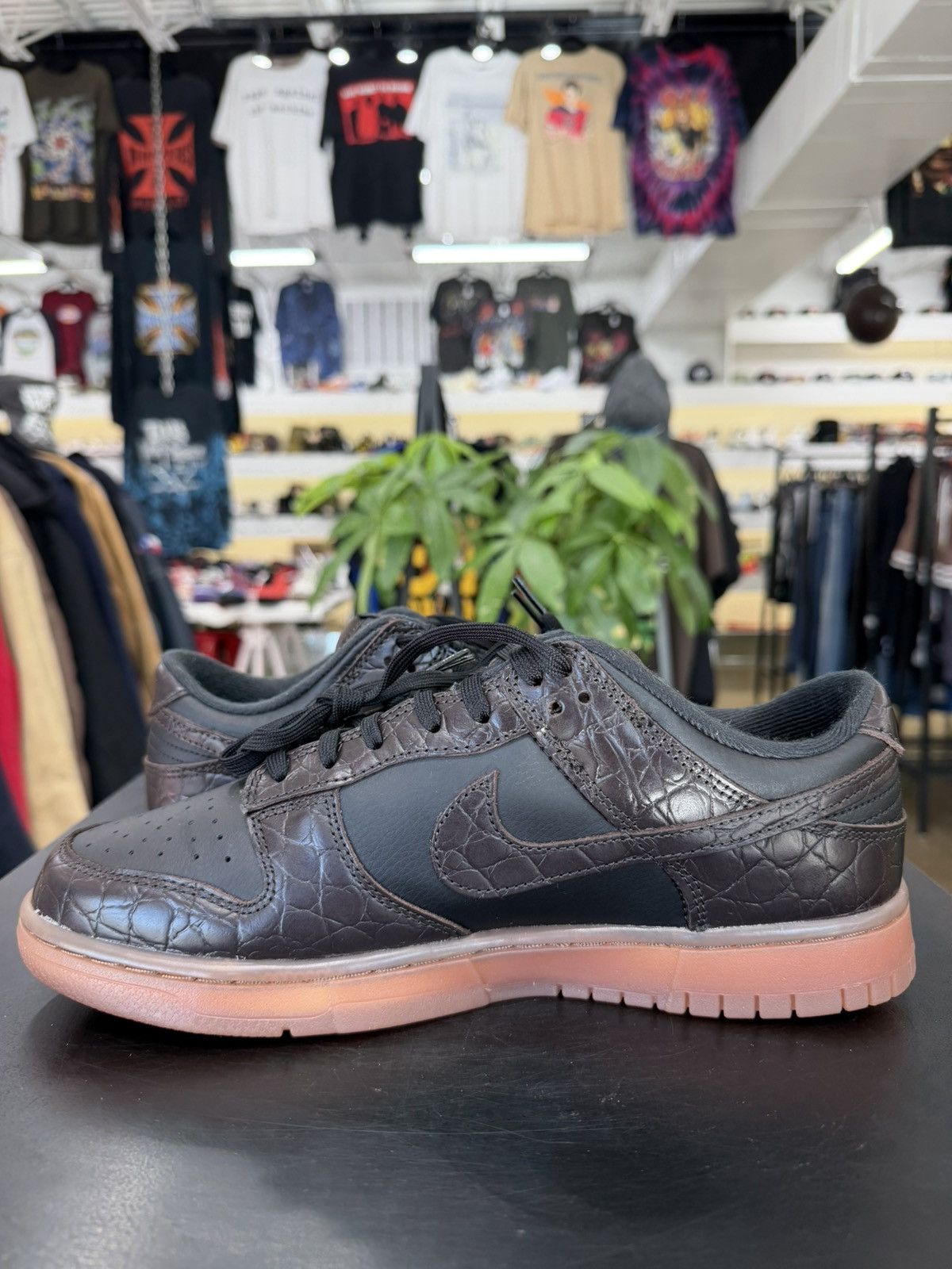 Nike Nike Dunk Low Velvet Brown Black Size 9 (2022) Size US 9 / EU 42 - 4 Thumbnail