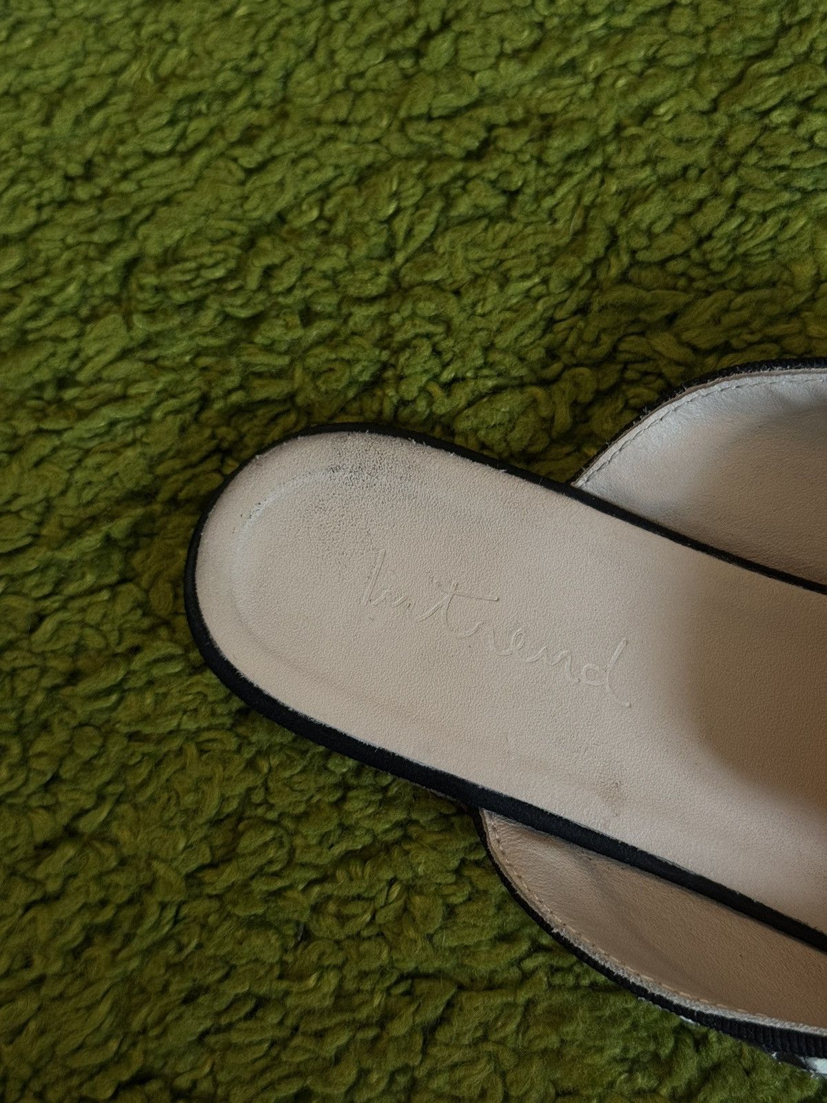 Designer × Max Mara × Weekend Max Mara Max Mara Intrend snake skin pattern real leather mules flats Size US 7 / IT 37 - 3 Thumbnail