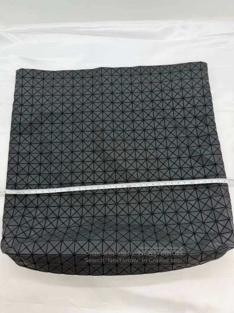 Other Issey Miyake Black Clutch Bag Size ONE SIZE - 2 Thumbnail