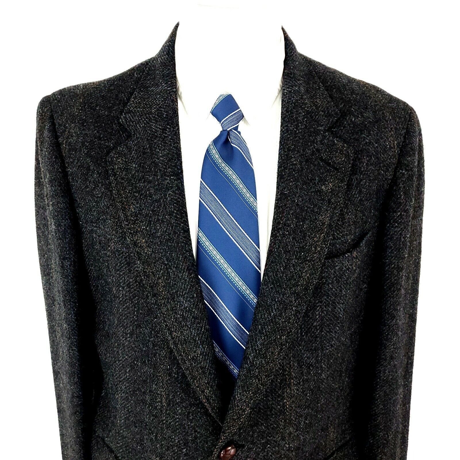 Vintage Cricketeer Tweed Wool 2 Leather Button Sport Coat 40R Gray W Size 40R - 1 Thumbnail
