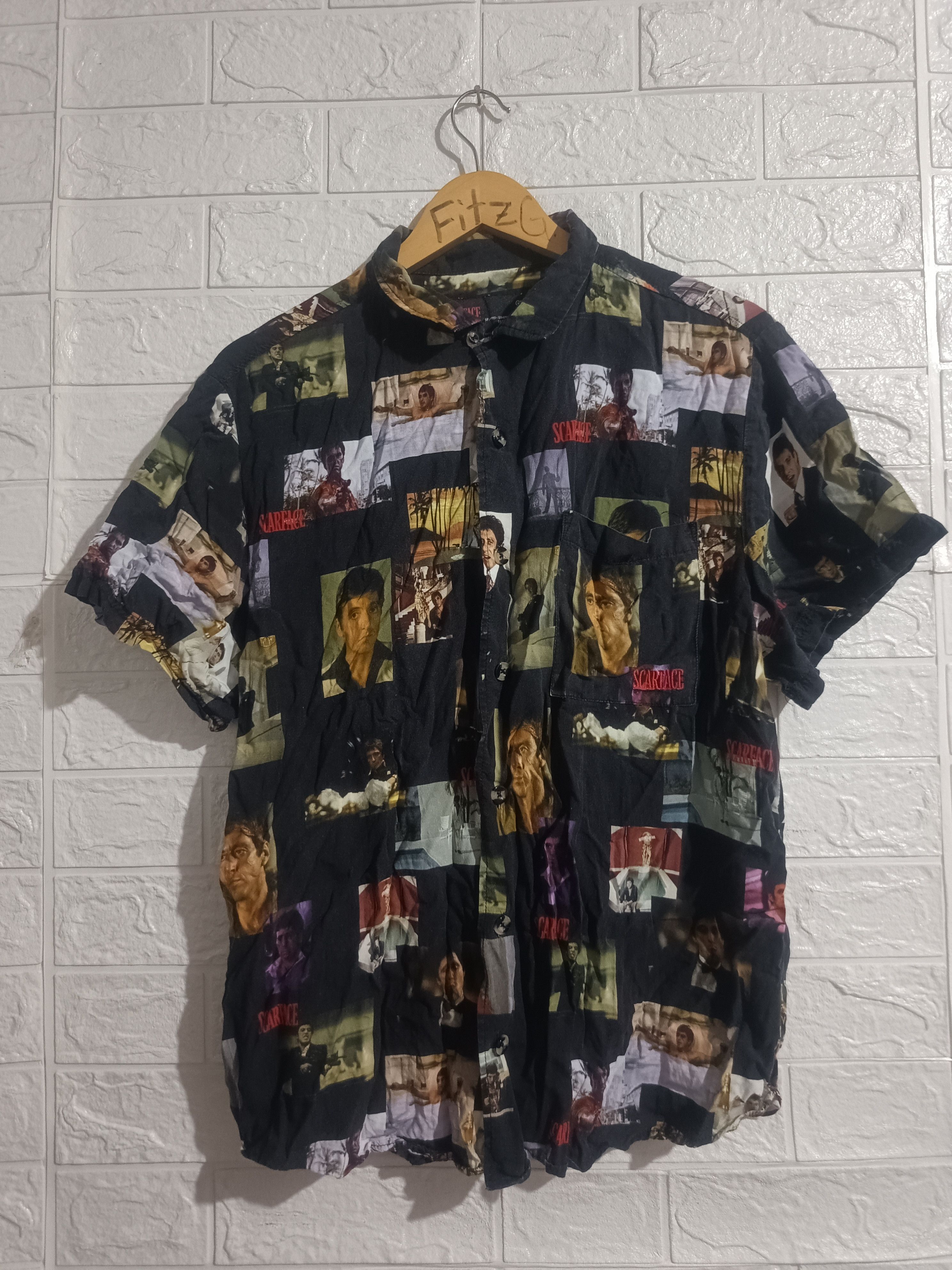 Shoe Palace Scarface AOP Buttons Up (Limited Edition) Size US L / EU 52-54 / 3 - 1 Thumbnail