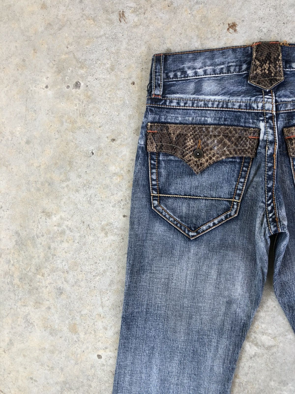 If Six Was Nine Semantic Design Flared Jeans Snake Skin Distressed Jeans Size US 30 / EU 46 - 9 Thumbnail