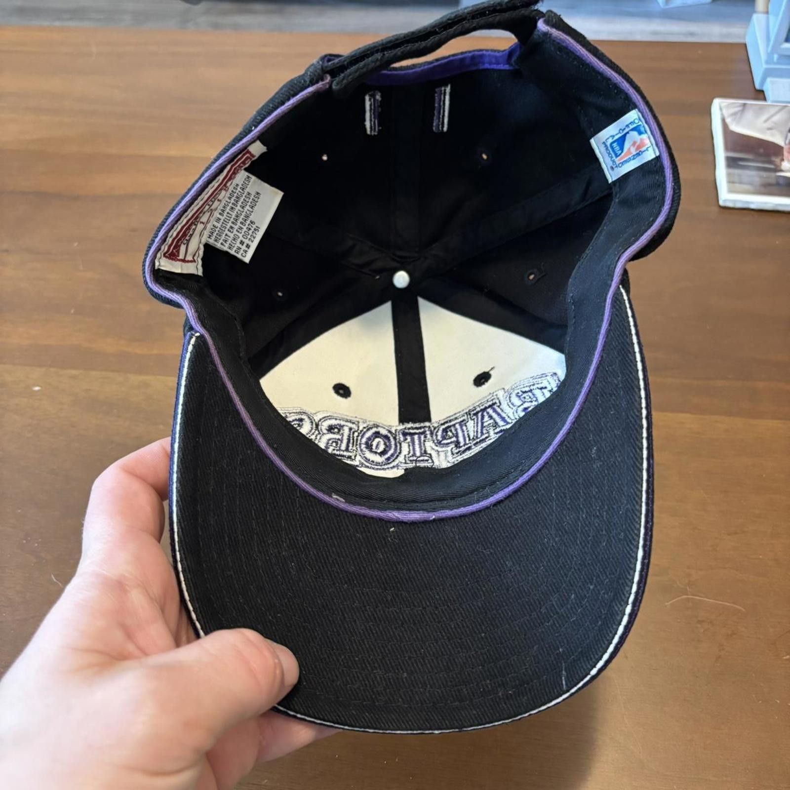 American Needle vintage Toronto raptors American needle strap back hat Size ONE SIZE - 5 Thumbnail