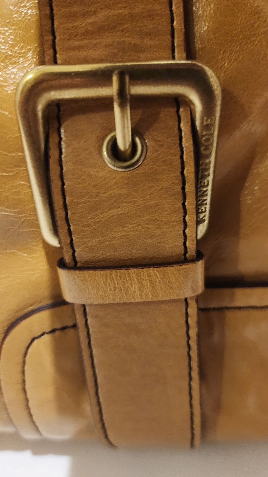 Kenneth Cole KENNETH COLE Vintage Leather Purse Size ONE SIZE - 2 Thumbnail