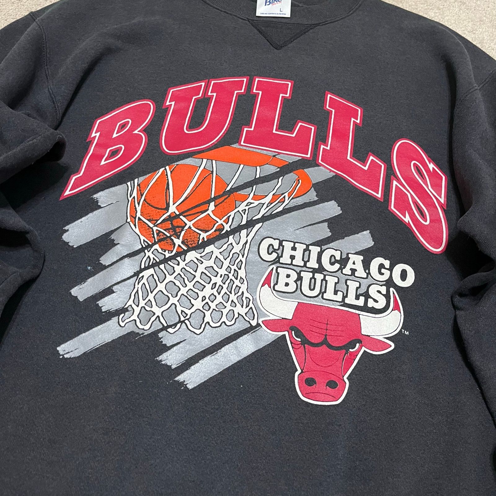 Other Vintage Chicago Bulls Jordan Pippen Graphic Black Crewneck L Size US L / EU 52-54 / 3 - 4 Thumbnail
