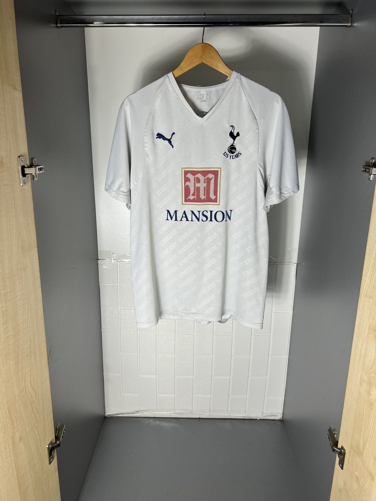Puma VINTAGE PUMA FC TOTTENHAM HOTSPUR ENGLAND SOCCER JERSEY 90s Size US L / EU 52-54 / 3 - 1 Thumbnail