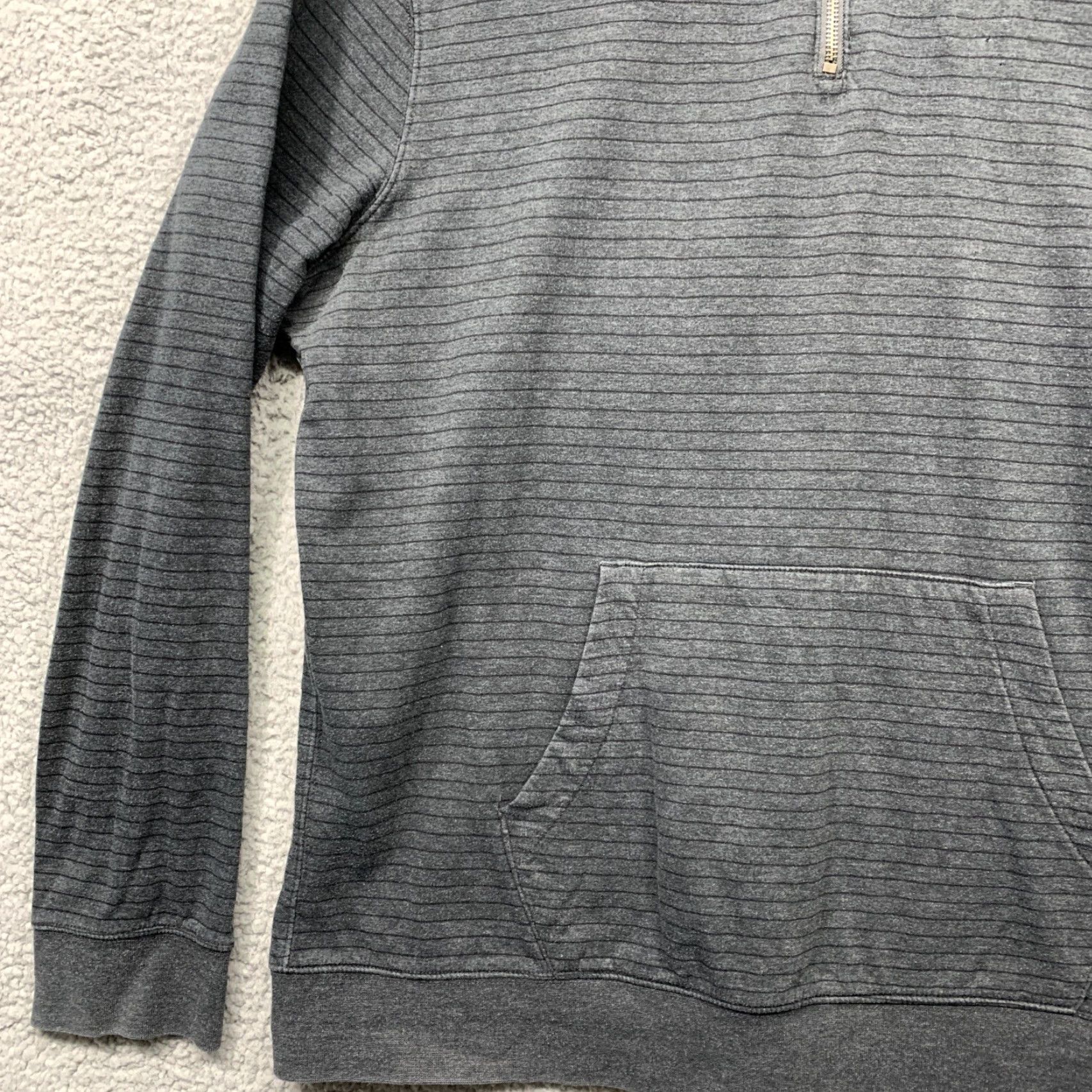 Merona Merona Pullover Shirt Men’s 1/3 Zip XL Gray Stripe Kangaroo Pocket Shirt Mens XL Gray Stripe 1/3 Zip Kangaroo Pocket Merona Pullover Shirt Size US XL / EU 56 / 4 - 7 Thumbnail