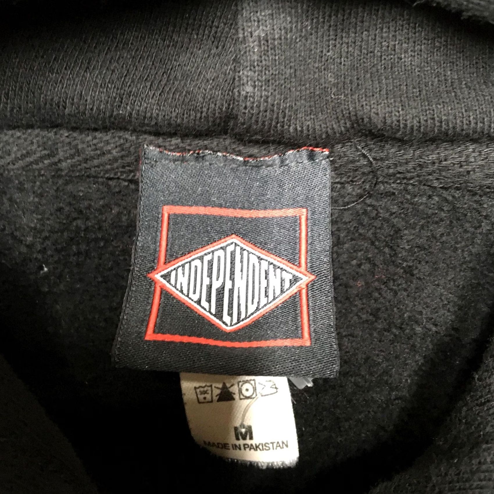 Vintage Independent Hoodie Mens Medium Black Graphic Logo Snake Pullover Skateboarding 90s Boys Mens Size US M / EU 48-50 / 2 - 5 Thumbnail