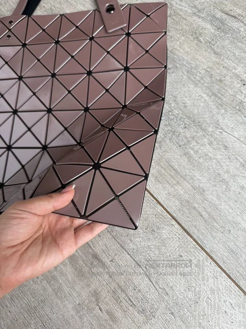 Issey Miyake Issey Miyake Milk Tea Color Six-Grid Shoulder Bag Size ONE SIZE - 3 Thumbnail
