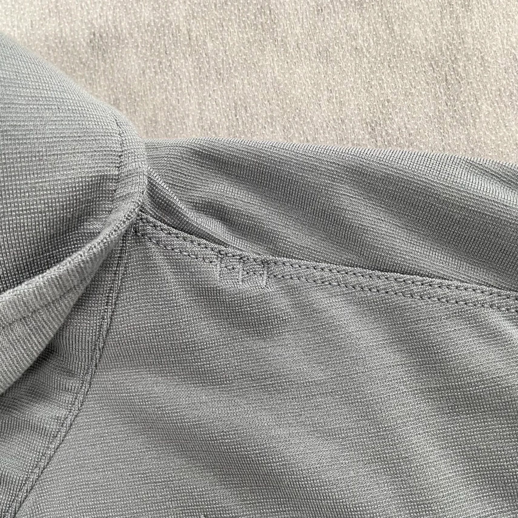 Lululemon VINTAGE Lululemon Tech Polo Shirt Mens XL Short Sleeve Athletic Casual Activewear Blue Size US XL / EU 56 / 4 - 4 Thumbnail