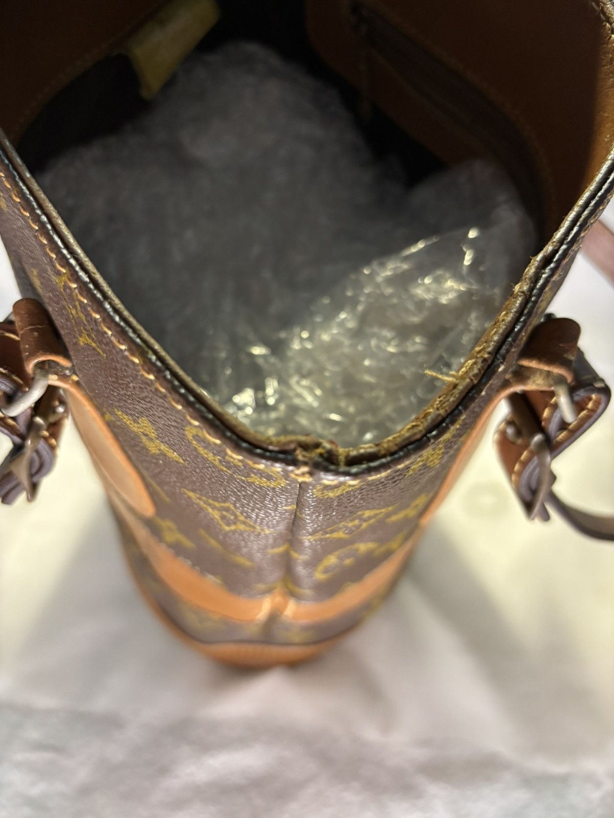 Louis Vuitton Vintage Louis Vuitton Bucket Size ONE SIZE - 14 Thumbnail