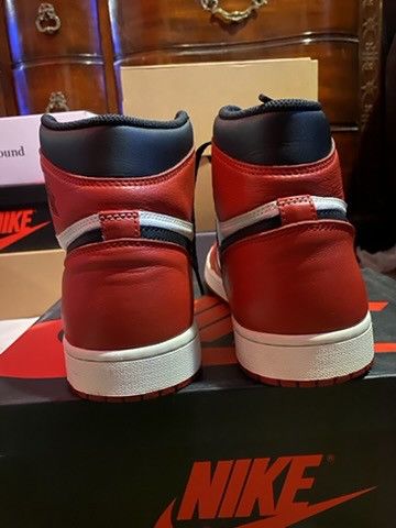 Jordan Brand × Nike 'Chicago' Jordan 1 Nike 2015. Size 11.5. Good condition Size US 11.5 / EU 44-45 - 3 Thumbnail