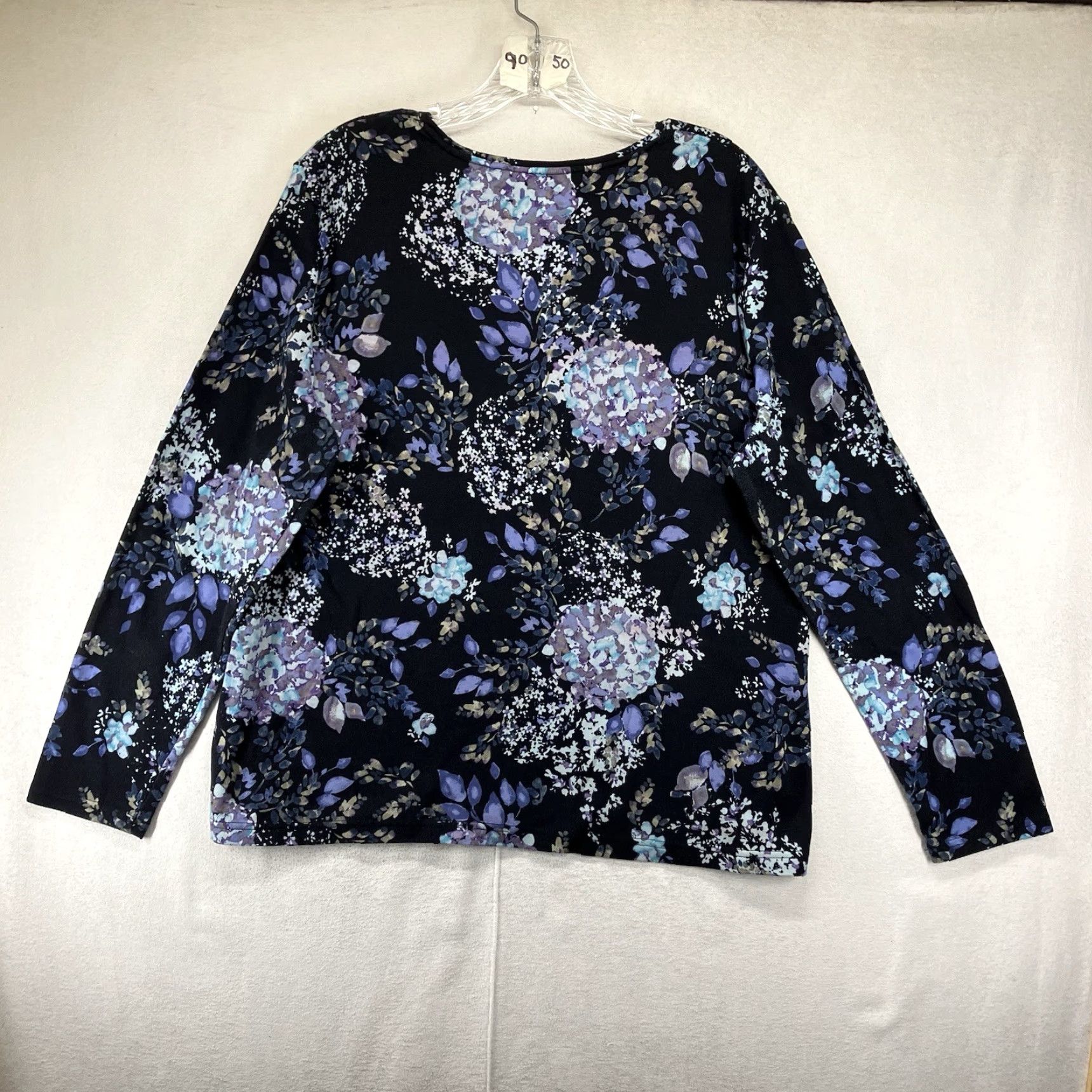 Croft & Barrow Croft & Barrow Women's 2XL Black Floral Long Sleeve Tee Dark Romantic Hydrangea Goth Size XXL / US 16-18 / IT 52-54 - 2 Thumbnail