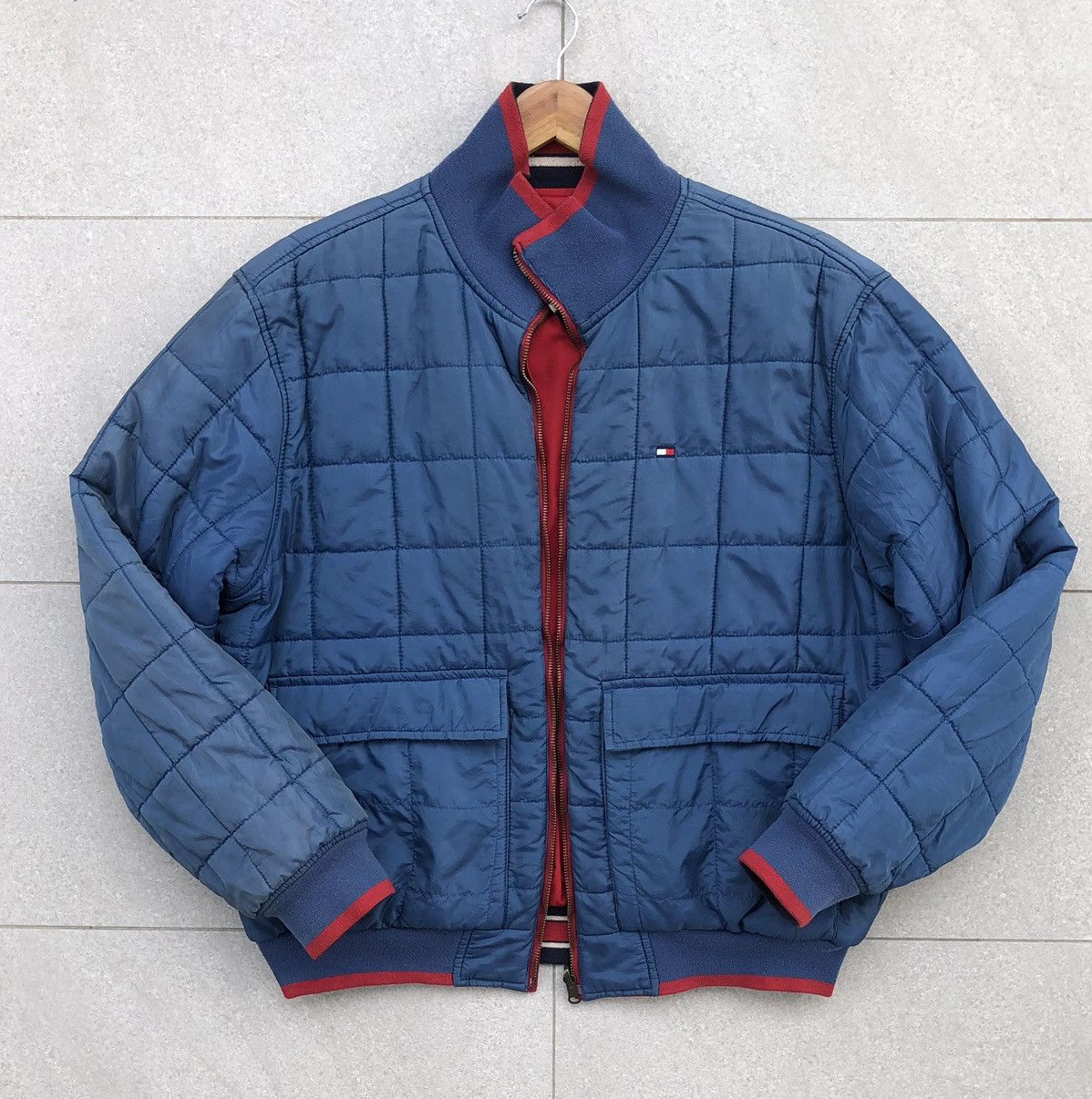 Tommy Hilfiger Vintage Tommy Hilfiger Reversible Puffer Bomber Jacket Size US L / EU 52-54 / 3 - 8 Thumbnail