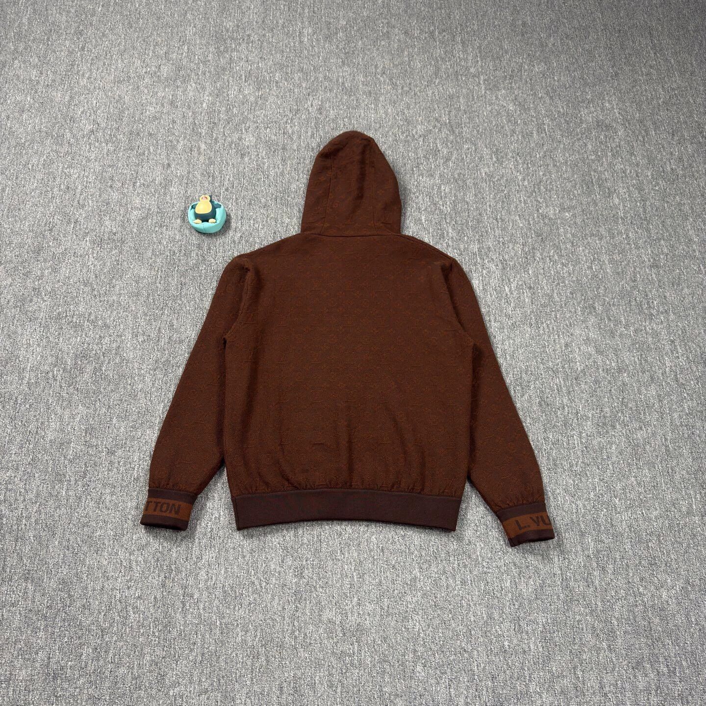 Louis Vuitton LV Brown terry cloth print hooded sweatshirt Size US M / EU 48-50 / 2 - 2 Thumbnail