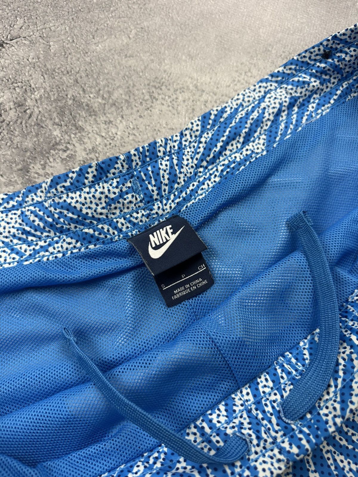 Nike Vintage Nike Swim Shorts Monogram Y2K Swoosh Swimwear Size S Size US 30 / EU 46 - 9 Thumbnail