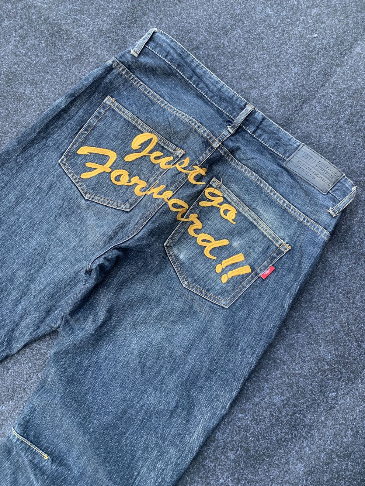 Japanese Brand VINTAGE ILL'S SATISFACTION JEANS. Size US 35 - 2 Thumbnail