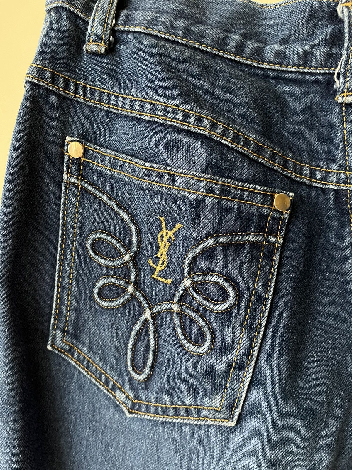 Yves Saint Laurent Yves Saint Lauren Embroidered Logo Size 24" / US 00 / IT 34 - 2 Thumbnail