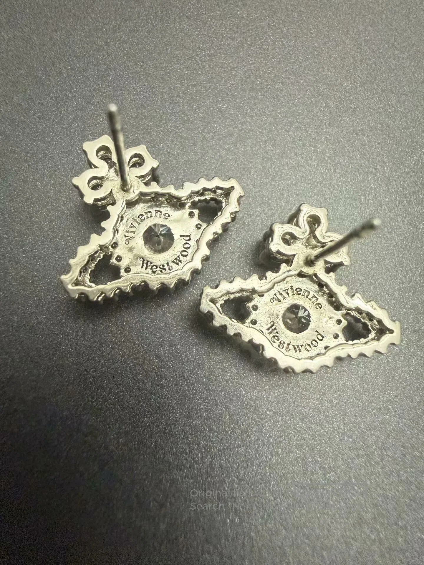Vivienne Westwood Vivienne Westwood Saturn Earrings. Size ONE SIZE - 2 Thumbnail