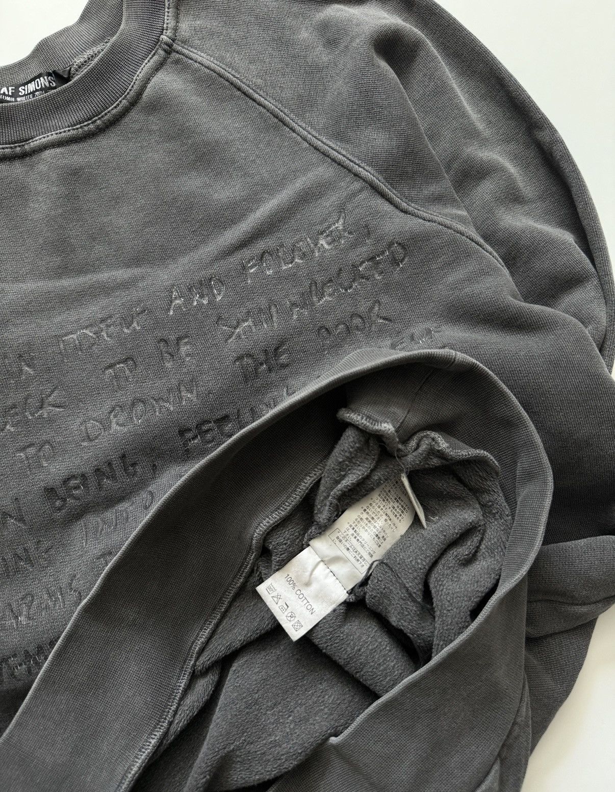 Raf Simons Raf Simons AW04 “Waves” shipwreck poem sweatshirt Size US L / EU 52-54 / 3 - 10 Thumbnail