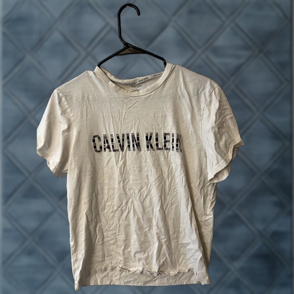Calvin Klein Calvin Klein Sleepwear Shirt Women M White Short Sleeve Pullover Comfort Logo Classic Size M / US 6-8 / IT 42-44 - 1 Thumbnail