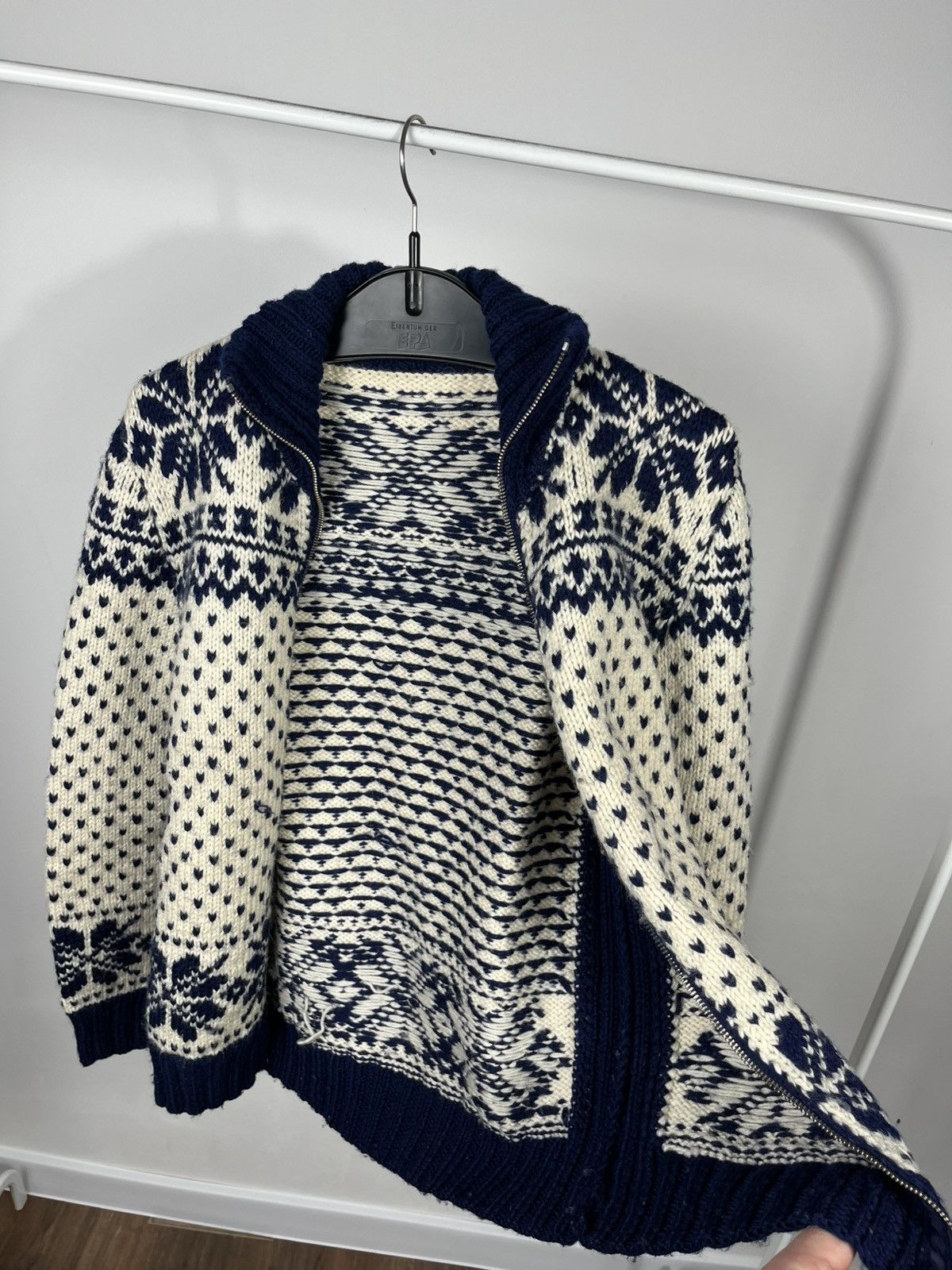 Other Vintage Zip Up Wool Knit Sweater Snowflake Pattern Size US XS / EU 42 / 0 - 9 Thumbnail