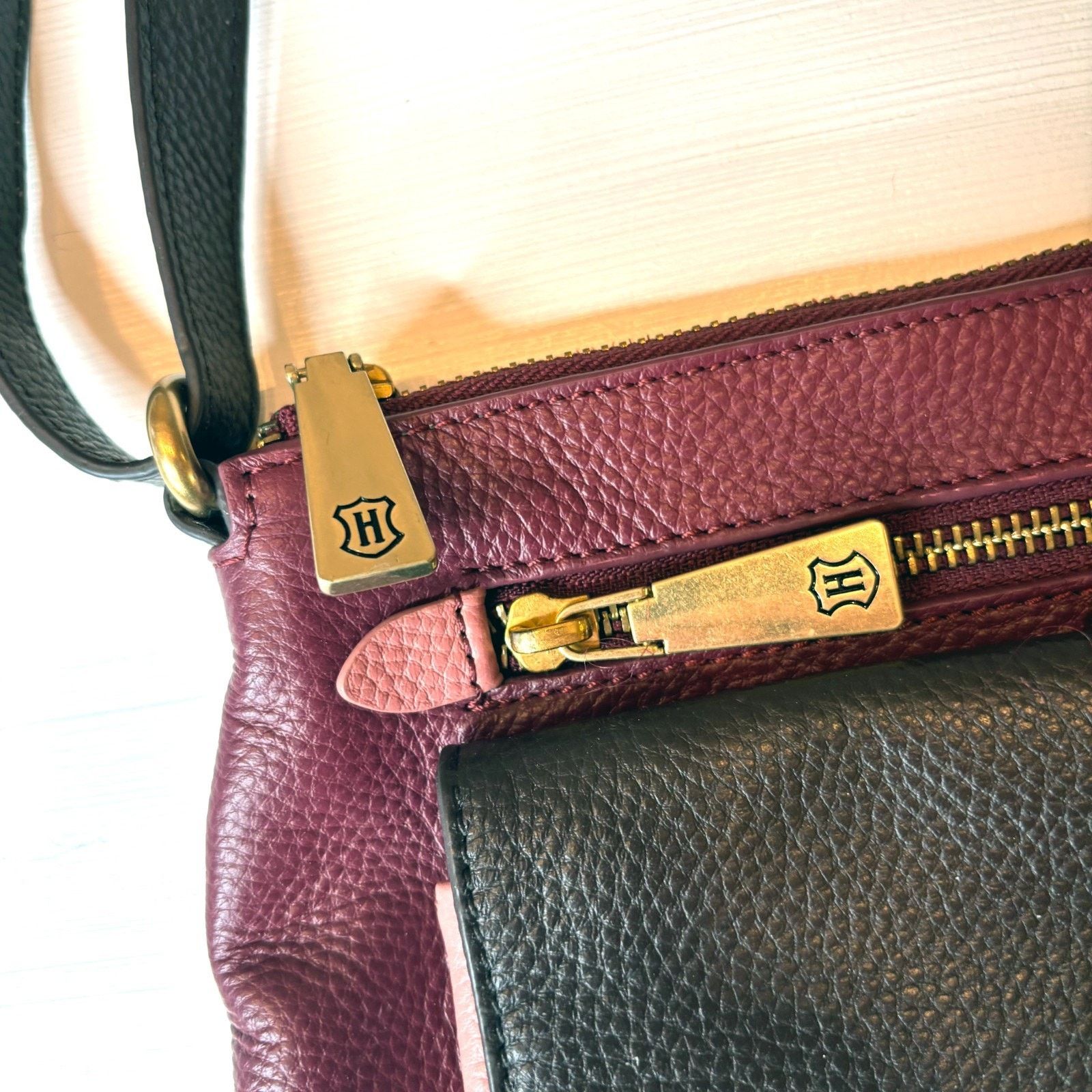 J.W. Hulme Co. J.W. Hulme Crossbody Shoulder Brown Colorblock Size ONE SIZE - 3 Thumbnail