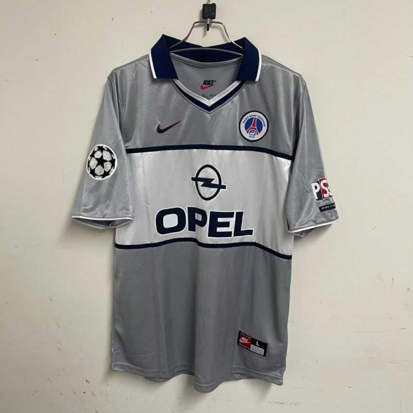 2001-2002 Ronaldinho PSG Away Soccer Jersey