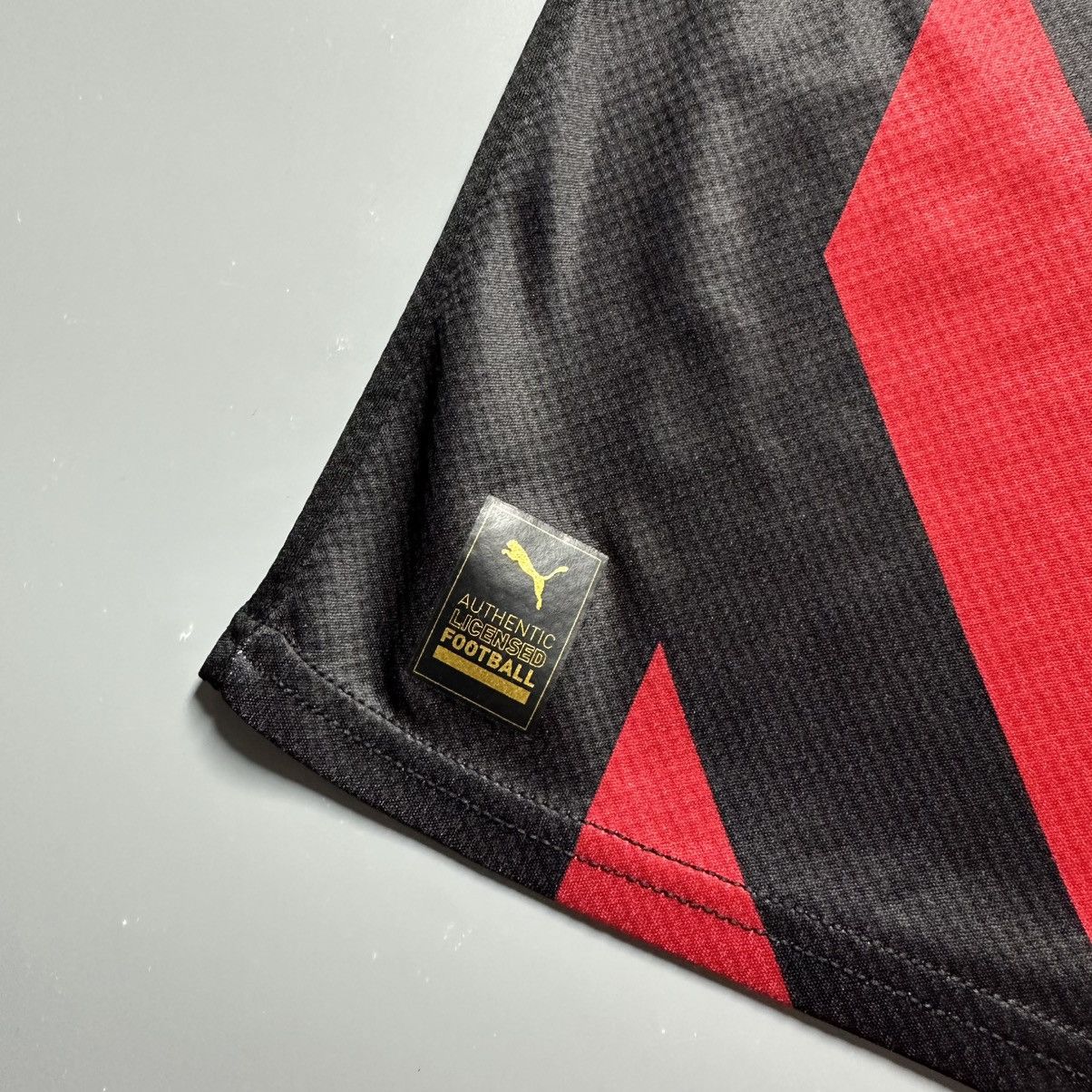 Puma MAN CITY PUMA 2022/2023 FOOTBALL AWAY JERSEY #9 HAALAND Size US L / EU 52-54 / 3 - 9 Thumbnail