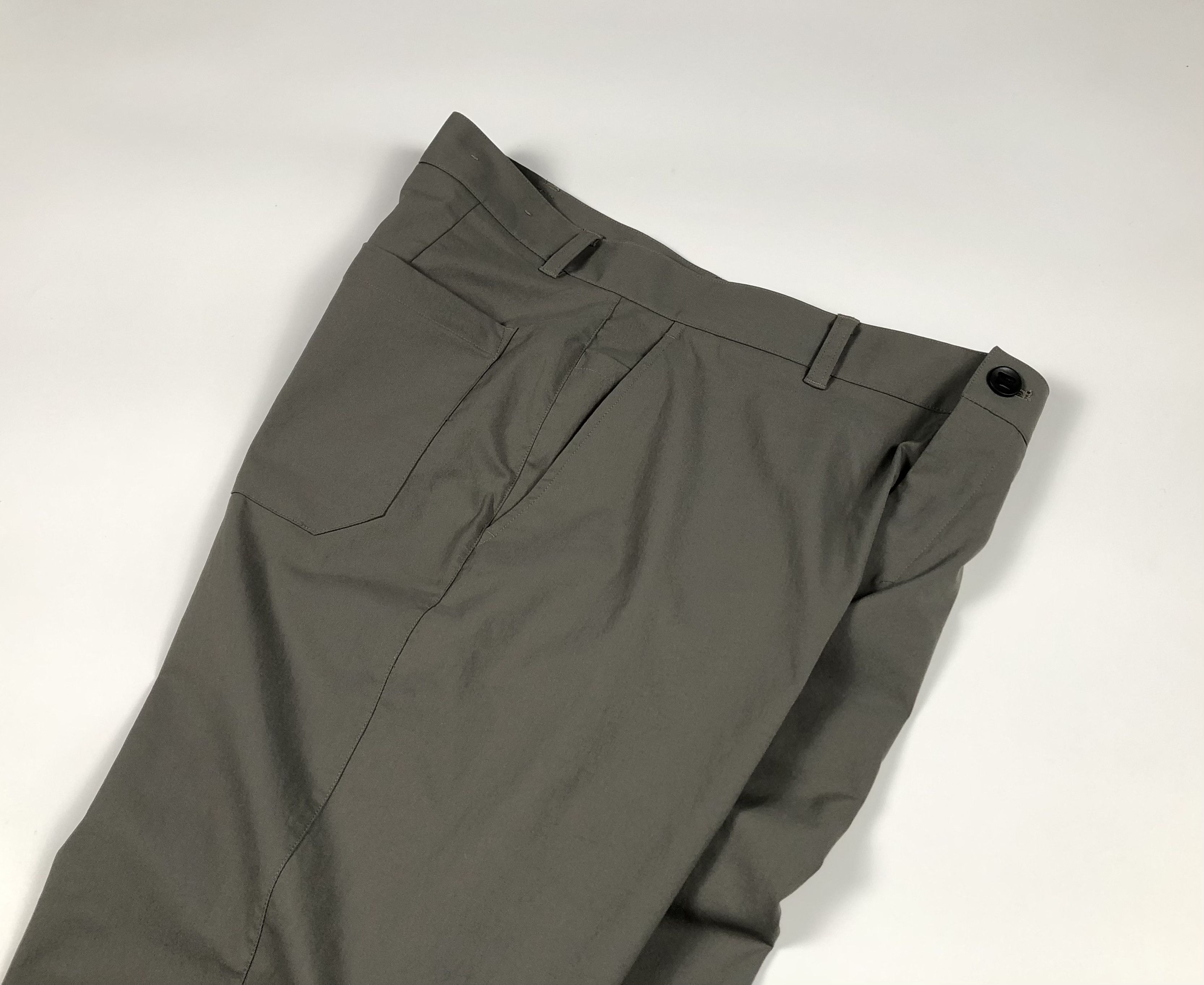 Lululemon Lululemon Relaxed-Tapered Smooth Twill Trouser Size US 34 / EU 50 - 2 Thumbnail