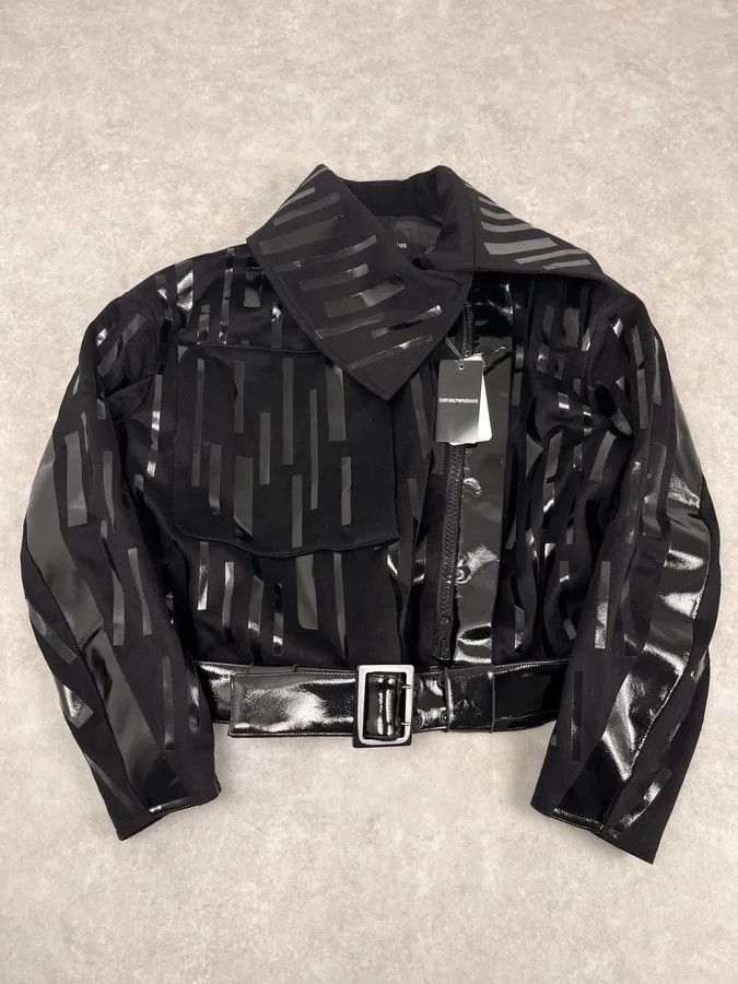 Emporio Armani AW2022 Emporio Armani Black Asymmetrical Zip Cropped Bomber Jacket Size XS / US 0-2 / IT 36-38 - 1 Thumbnail