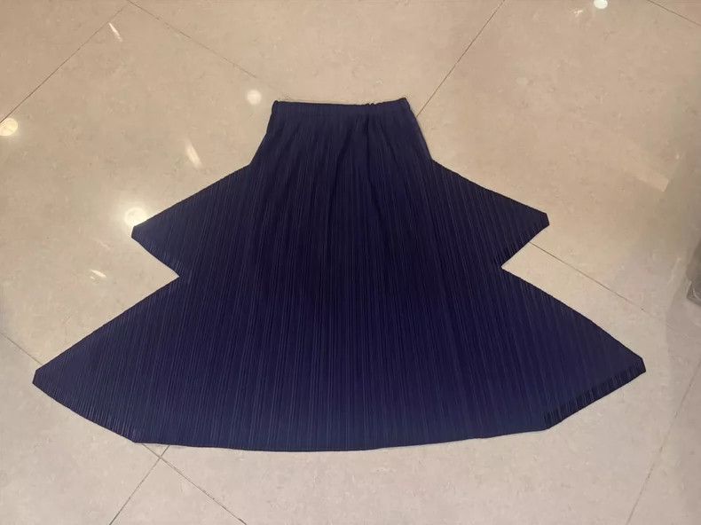 Issey Miyake Issey Miyake size:4 Blue double-layered skirt Size 42" / US 20 - 1 Thumbnail