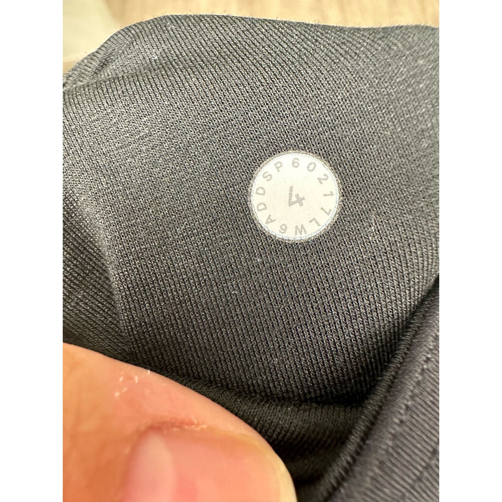 Lululemon Lululemon Cropped Legging With Mesh Detail Size 27" / US 4 / IT 40 - 6 Thumbnail