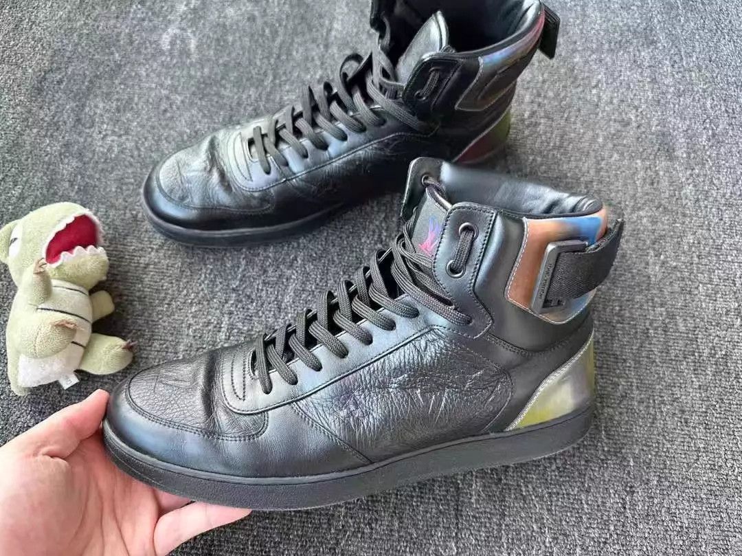 Louis Vuitton LV colorful monogram high-top sneaker 43 like new Size US 10 / EU 43 - 2 Thumbnail