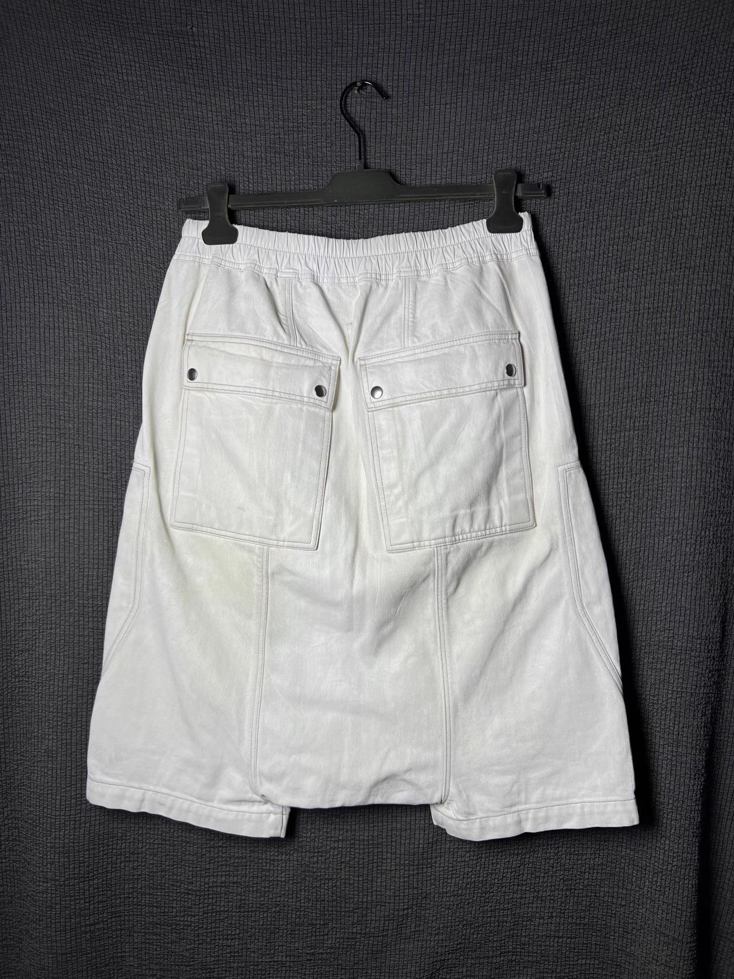 Rick Owens Rick Owens mainline waxed cargo shorts. Size US 32 / EU 48 - 2 Thumbnail