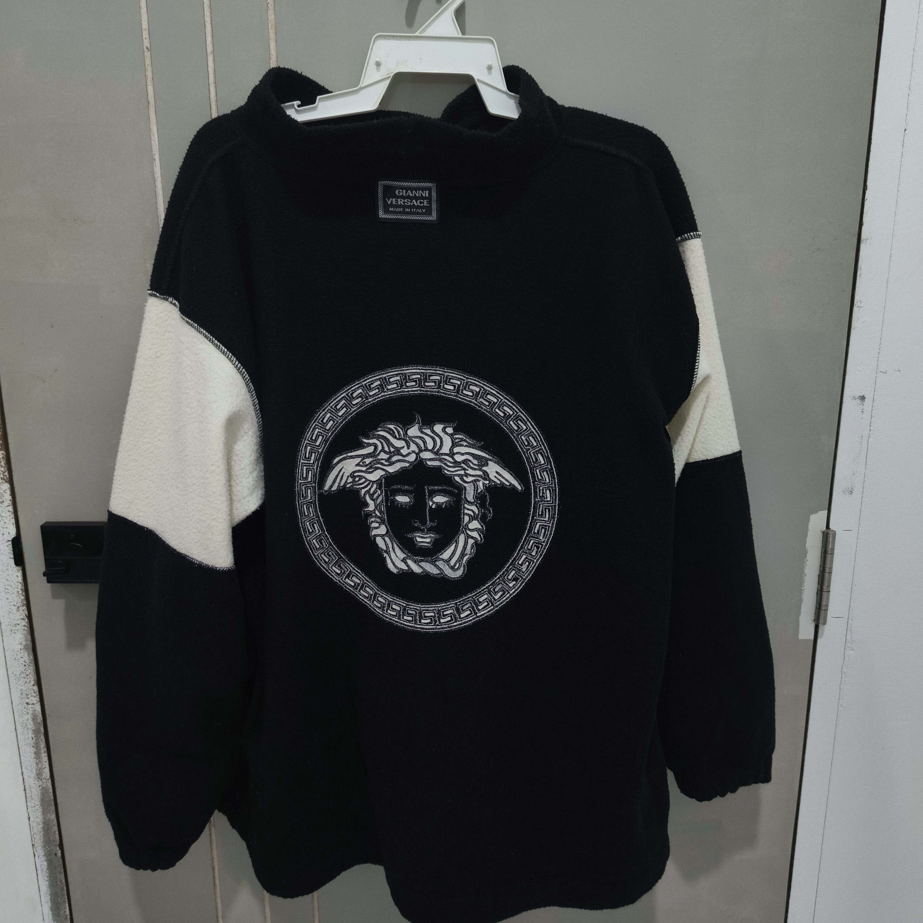 Versace Jeans Couture Versace Jeans Couture Fleece Hoodie Made in Italy Oversized Size US L / EU 52-54 / 3 - 7 Thumbnail