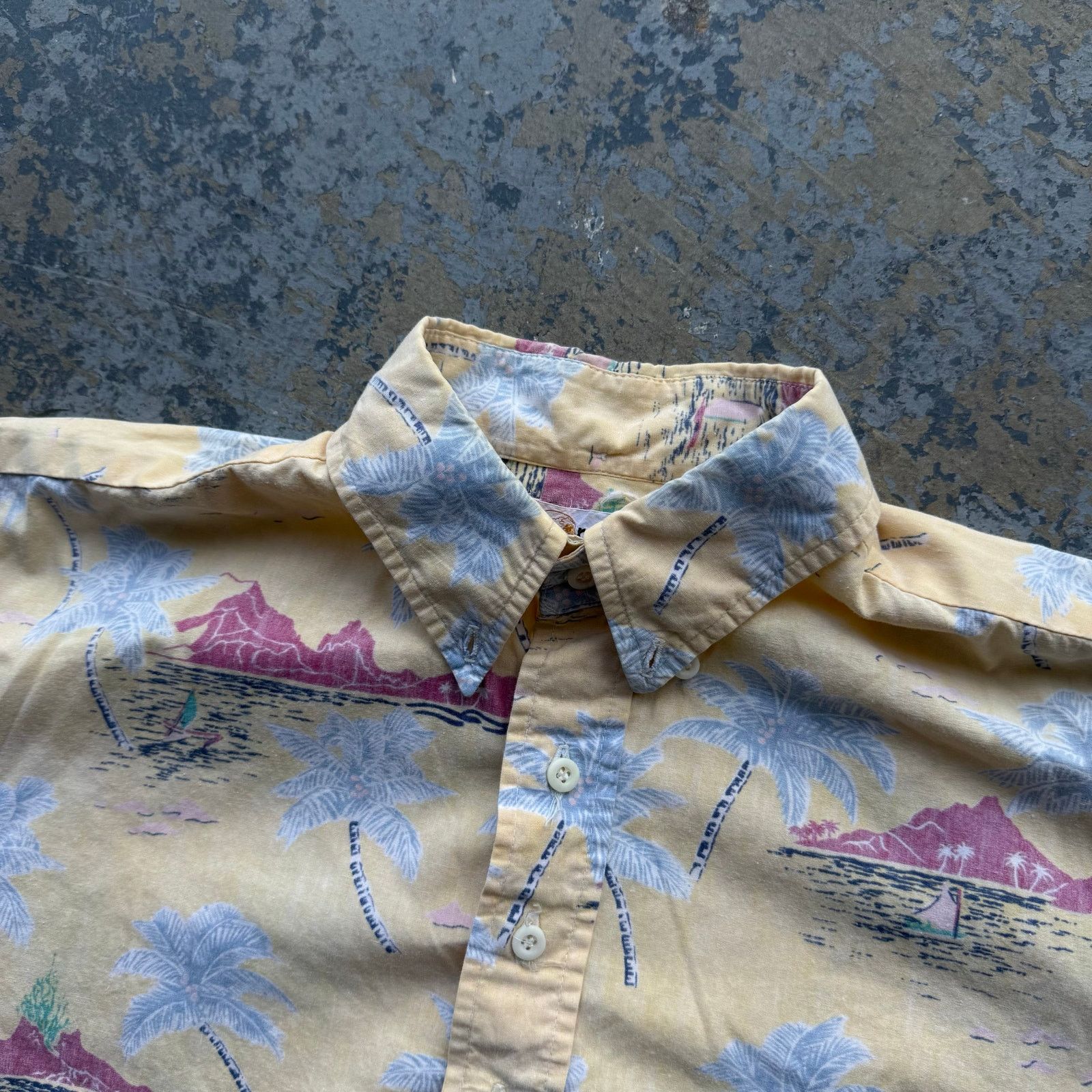 Reyn Spooner Vintage Reyn Spooner Hawaiian Shirts Men’s M Size US M / EU 48-50 / 2 - 2 Thumbnail