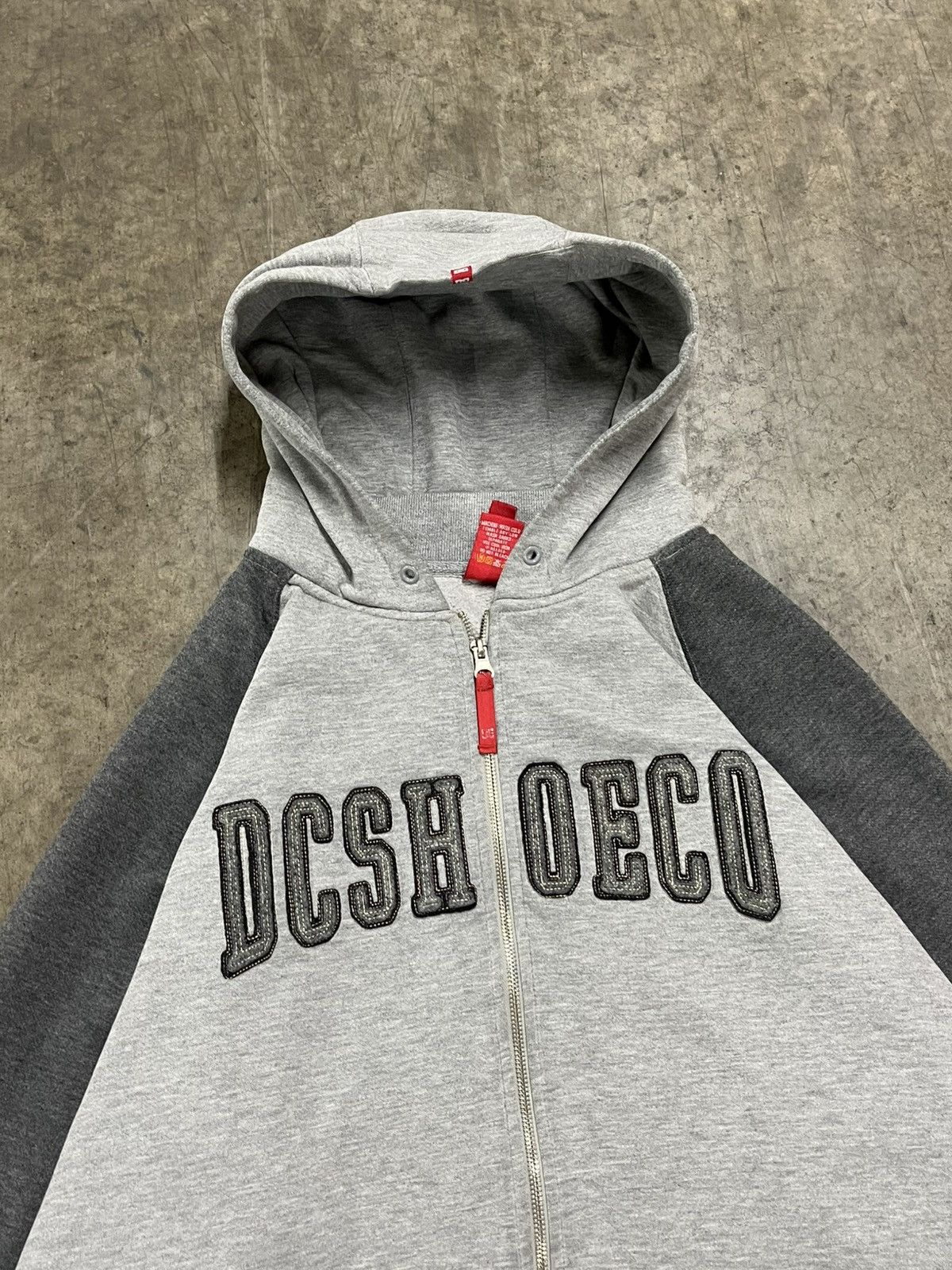 Vintage Y2K DC shoes skater hoodie boxy fit heavy cotton rare hype Size US XL / EU 56 / 4 - 5 Thumbnail