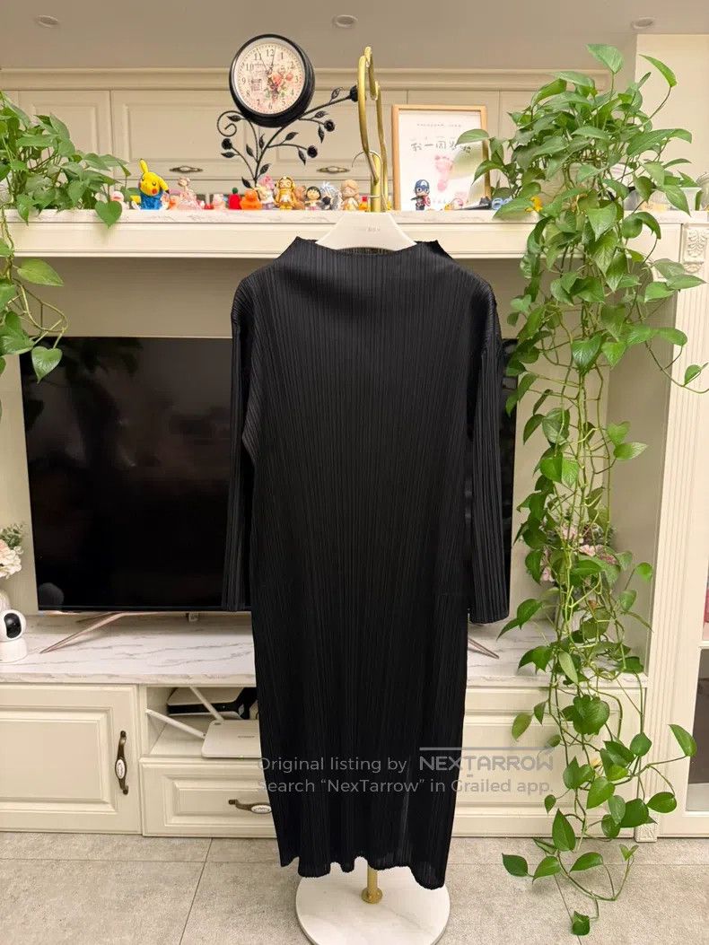 Issey Miyake Issey Miyake Black Long-sleeve Dress Size M / US 6-8 / IT 42-44 - 1 Thumbnail