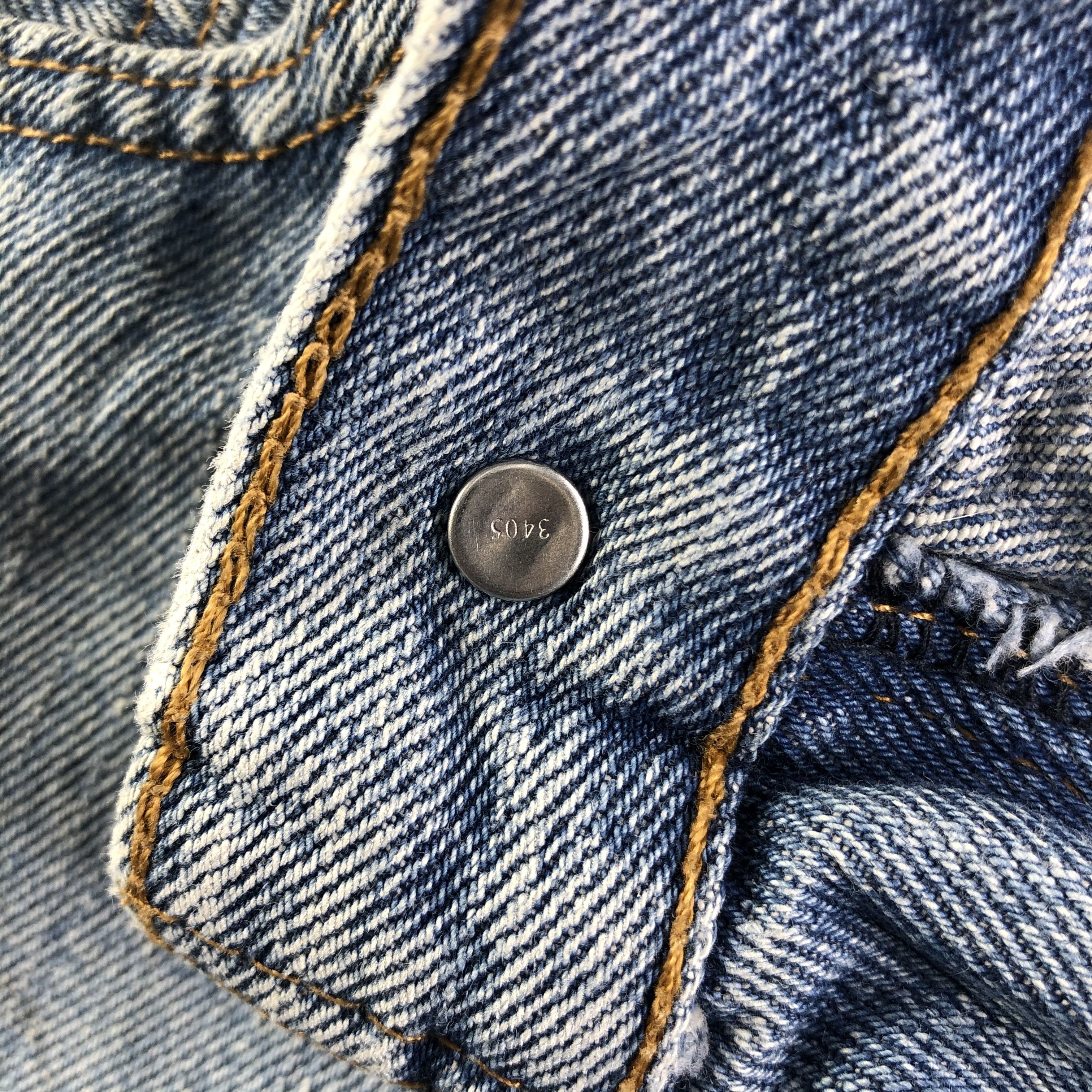 Levi's Vintage Light Wash Levis 560 Jeans-J4101 Size US 35 - 9 Thumbnail