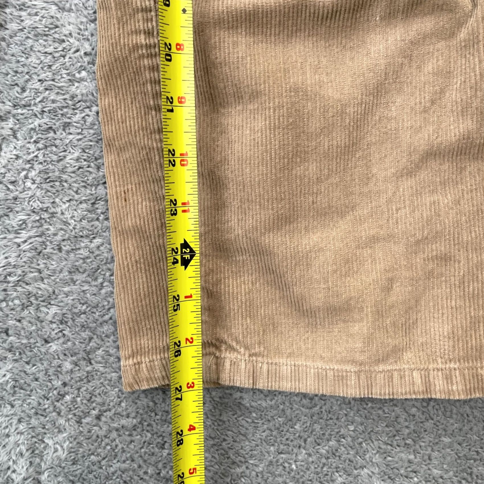 Wrangler VINTAGE Wrangler Pants Womens 18 Brown Corduroy Bootcut Straight Leg Western Jeans Pants Women Brown Corduroy 18 Wrangler Size 40" / US 18 - 7 Thumbnail